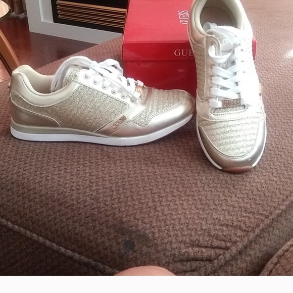 Guess Gold Sneakers. Size 9 - Picture 3 of 7